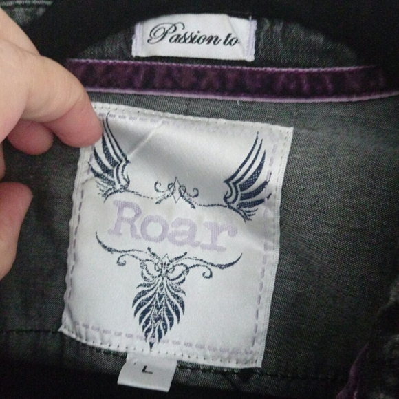 Roar charcoal Button Up Shirt Sz.L - Picture 6 of 8